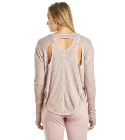 FREE PEOPLE Movement Lay Up Long Sleeve -Swim Equip 5666518663336 mauve 3a
