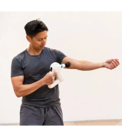 Theragun Elite™ 17 Theragun Elite™ -Swim Equip 7169182204072 whiteblue 8a